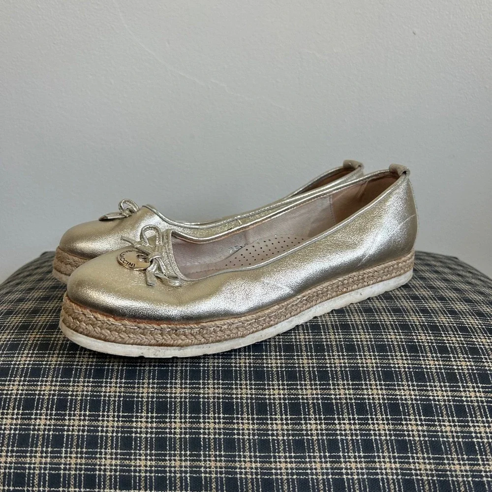 GUC Baldaccini Ballet Flats Espadrille Size 38 Gold Metallic Leather Bow Charm
